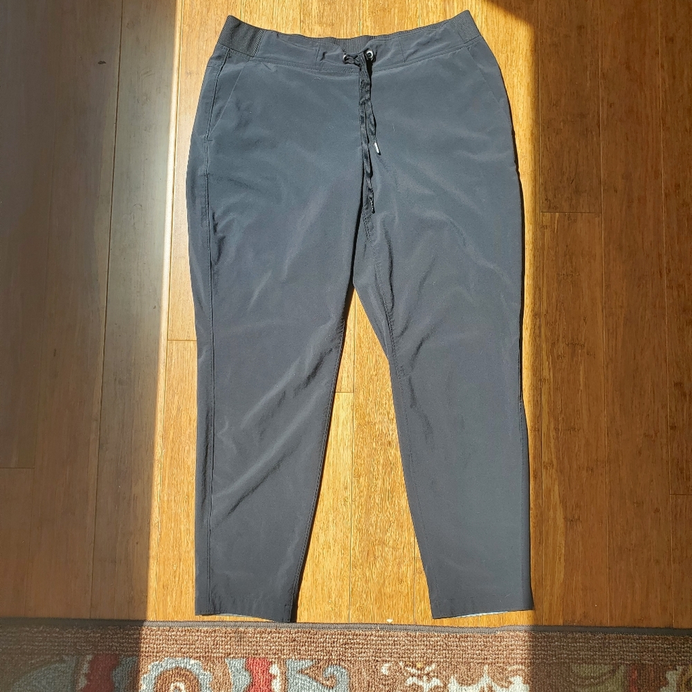 Athleta Active Pants Black